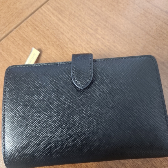 Kate Spade Wallet - Picture 2 of 8